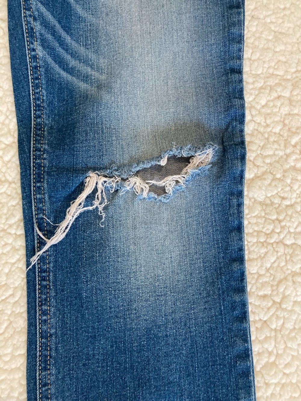 HOLLISTER JEANS 9R LIKE NEW - Picture 3 of 8